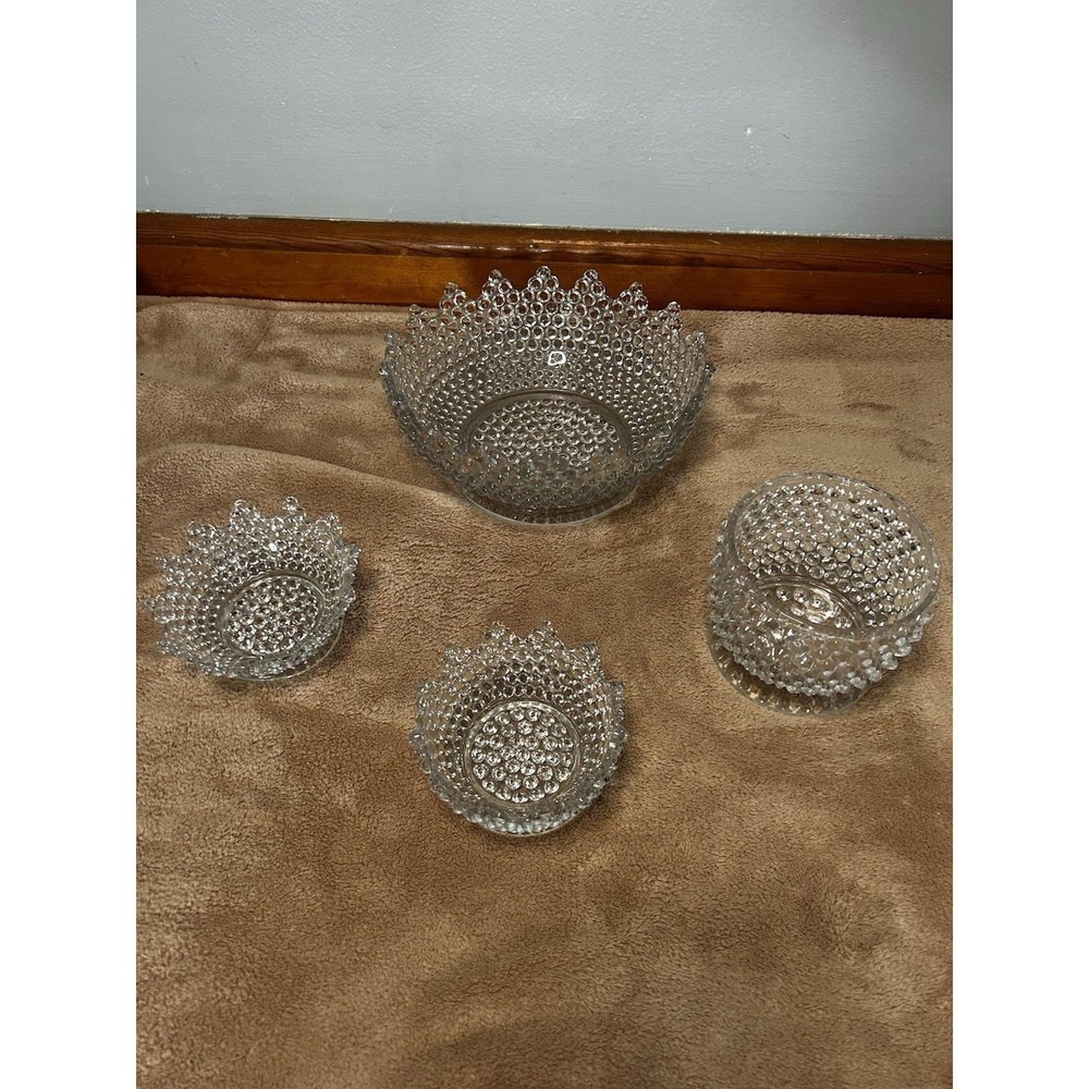 4 Pc Pattern Glass Pointed Edge Hobnail Pointed Top Hobnail Berry Bowl Set